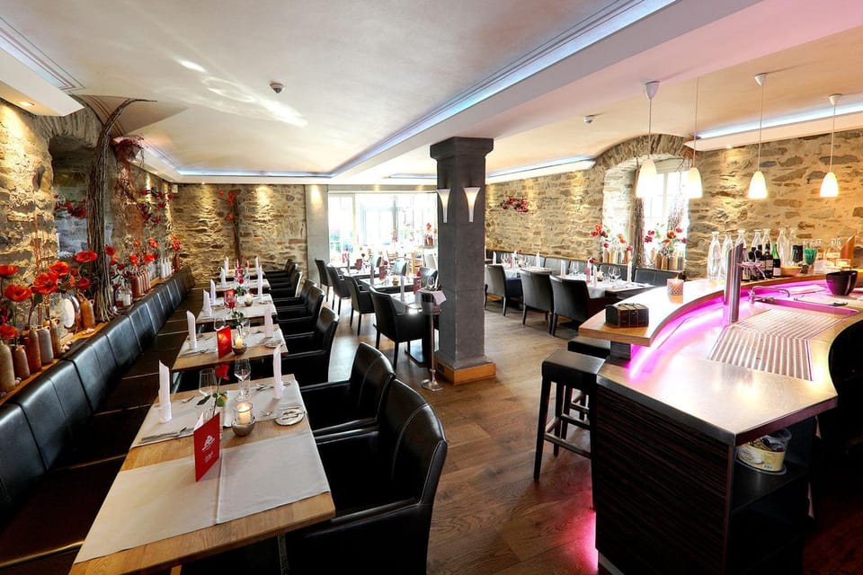 Schloss Hotel Burgbrohl Hotel in Ahrweiler