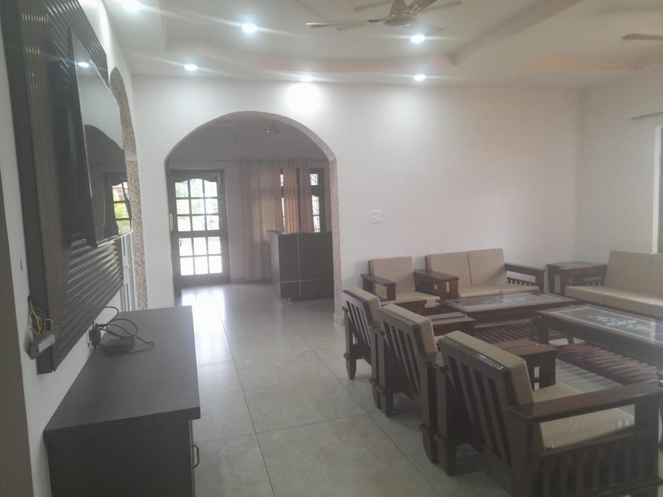 Hotel Dharamshala Ayush Health Paradise  Bed and Breakfast in Himachal Pradesh