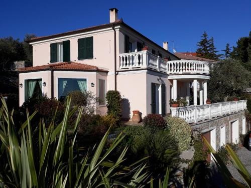 B&B Villa Isabella Hotel in Imperia