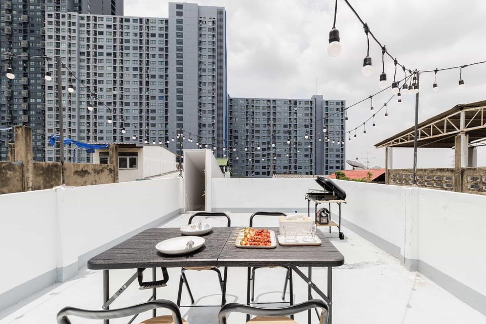 72 House & Cafe Hotel in Thailand