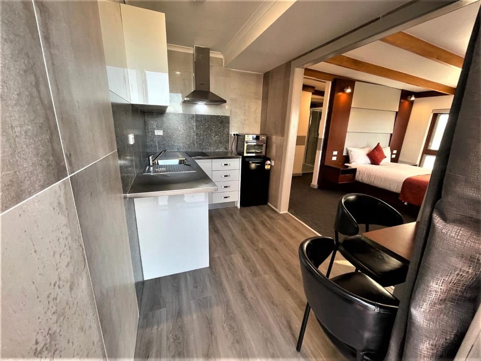 Oakleigh House Hotel in Burnie