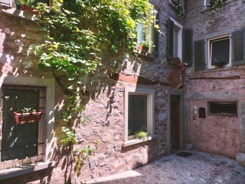 Catif Ladru Hotel in Province of Brescia