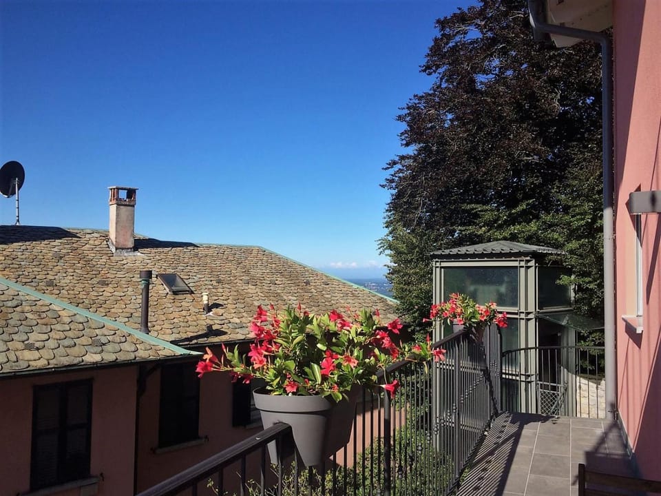 Casa Vacanze Como Brunate Hotel in Como