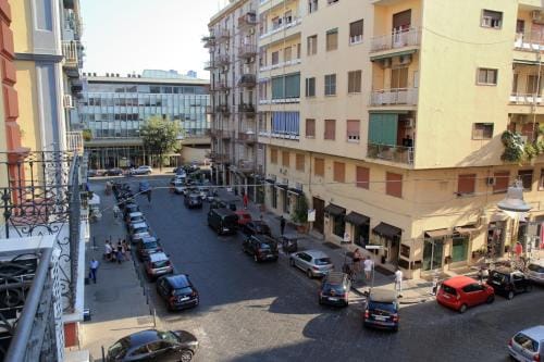 B&B MITILINI Central Station Hotel in Naples