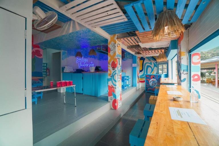 Bodega Party Hostel, Phi Phi Islands Hotel in Krabi Changwat
