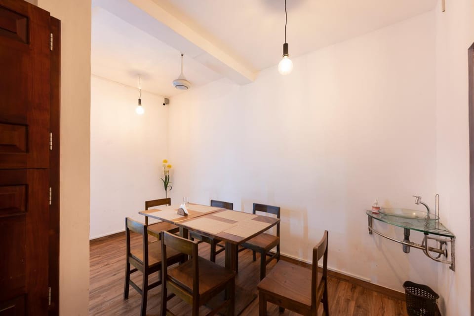 Gentz Residency & Restaurant Hotel in Colombo