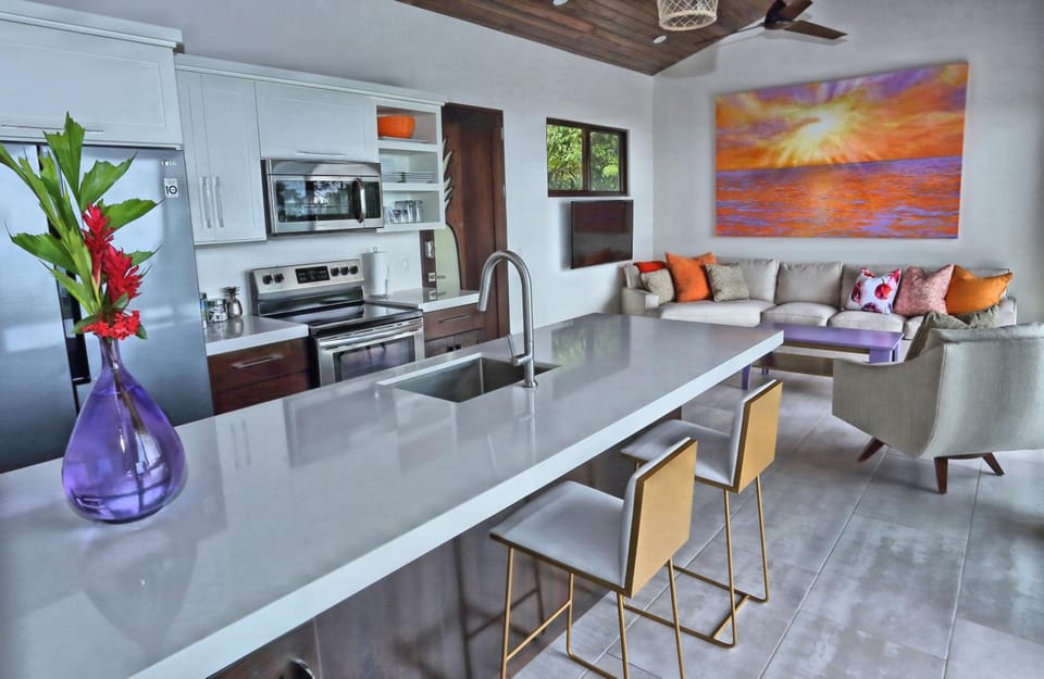 Golden Pineapple Villas - Adults Only Hotel in Bahía Ballena