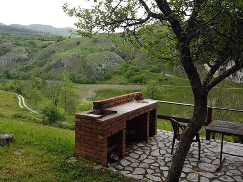 Detached house Milivoje Hotel in Montenegro