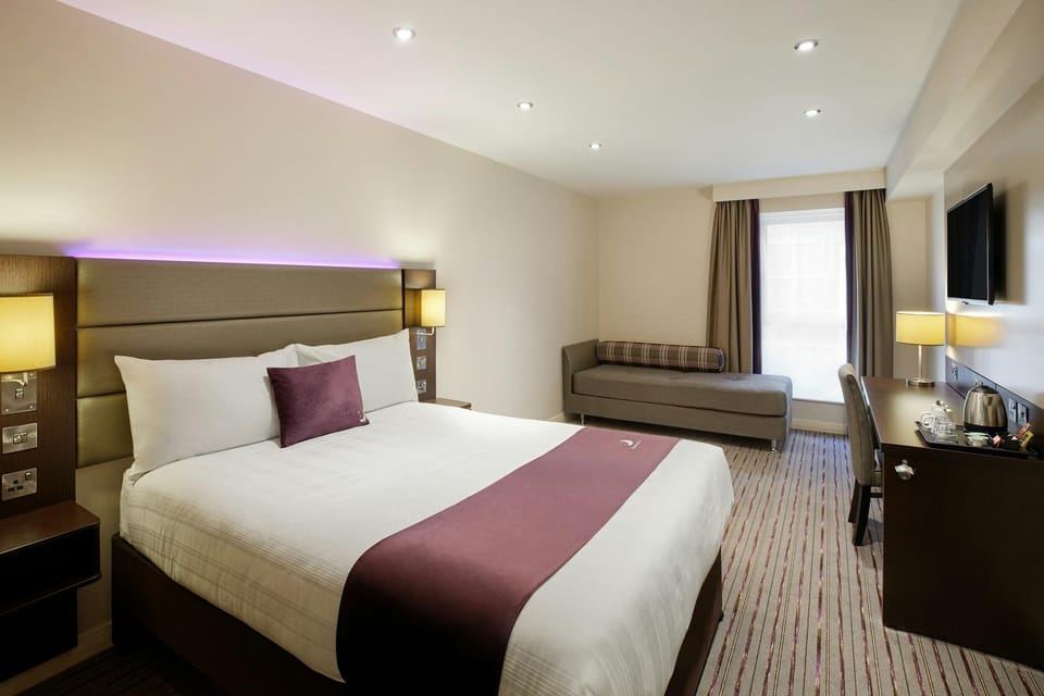 Premier Inn Oxford City Centre - Westgate Hotel in Oxford