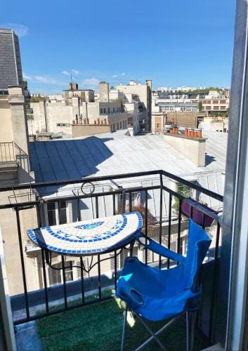 Appartement Paris 16e Passy Tour Eiffel Hotel in Paris