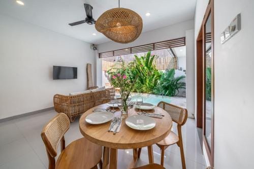 Madu Villas Central Canggu Hotel in North Kuta