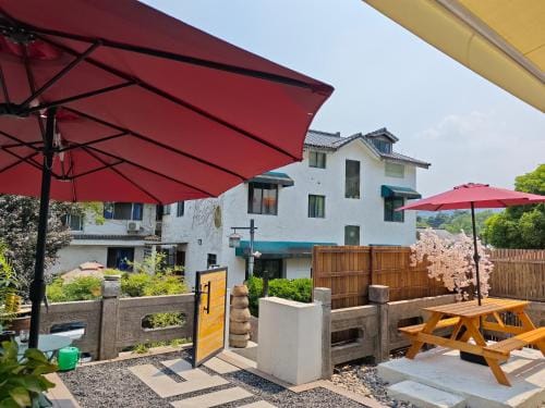 Yuyuequanshe Hotel in Hangzhou