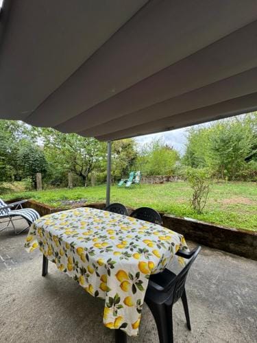 Comme a la maison - Chambre et salle de bain privee & petit dejeuner Hotel in Jura