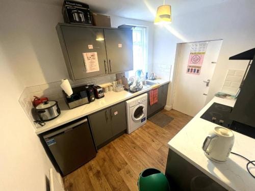 Comfort room near Salford Uni- Samson PLAB Hotel in Salford