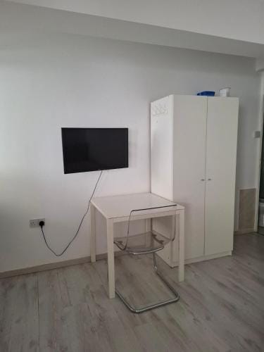 Comfortable Ground Floor Studio in Limassol Hotel in Limassol City