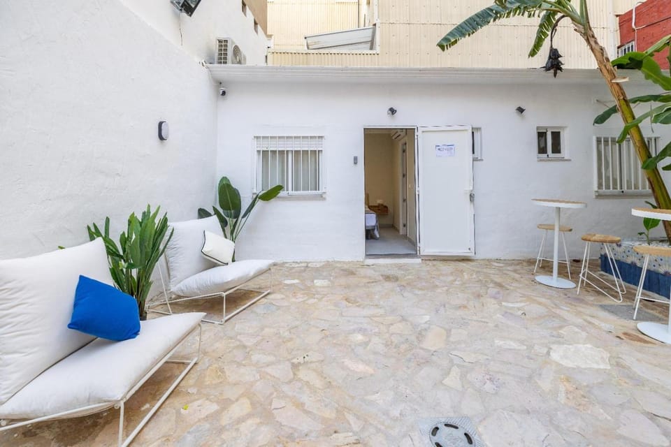 Carmen Beach Hostel Cullera Hotel in Cullera
