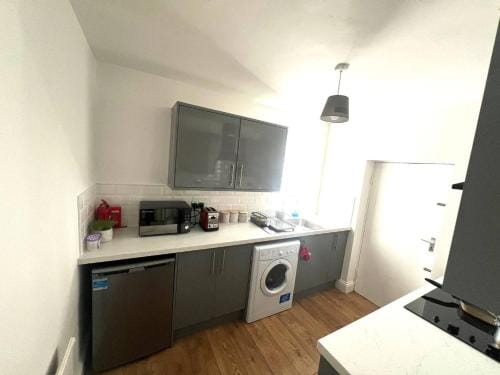 King Size Room To Stay in Salford-Samson PLAB Hotel in Salford
