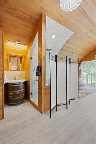 Rose Wine Barrel Cabin Inn in Rio Grande