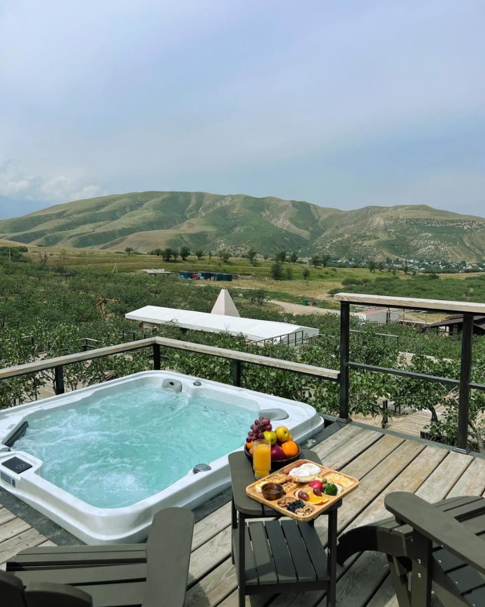 Hot tub