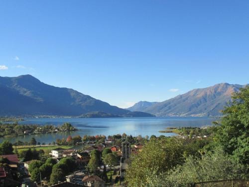 Guest House Il Nido dello Svasso -Foresteria Lombarda- Hotel in Canton of Grisons