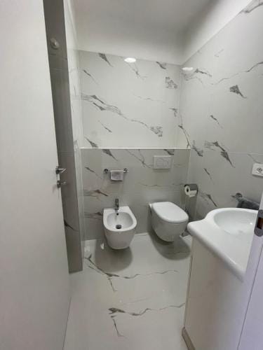 Mary Apartment Hotel in Vercelli