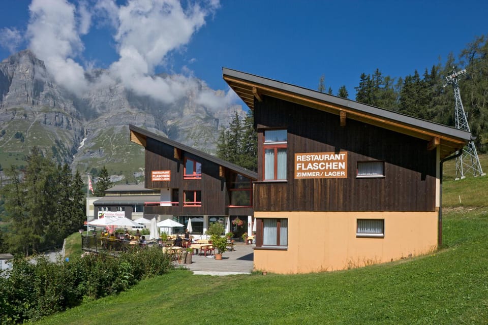 Hotel Restaurant Flaschen Inn in Canton of Valais