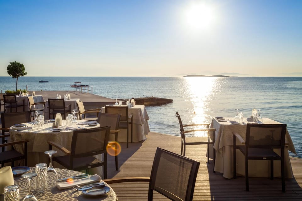 Divani Apollon Suites Hotel in Vouliagmeni