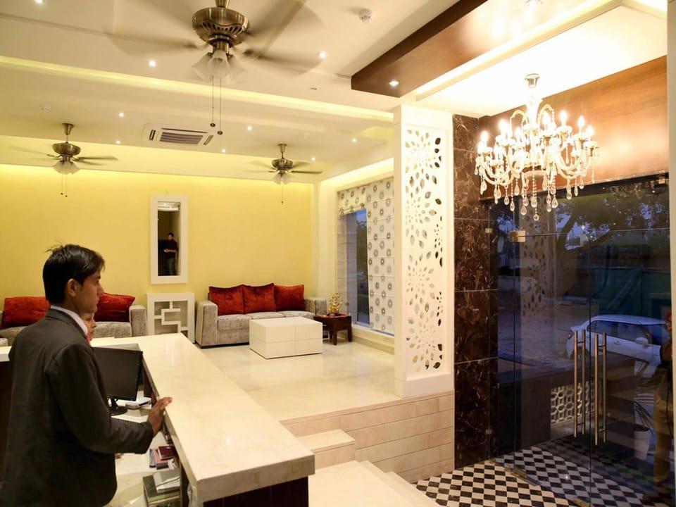 Raj Vilas Agra - Near Taj Mahal Hotel in Agra