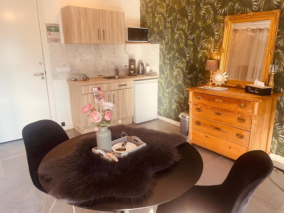 Gasterij Hotel Dennenoord Hotel in North Brabant (province)