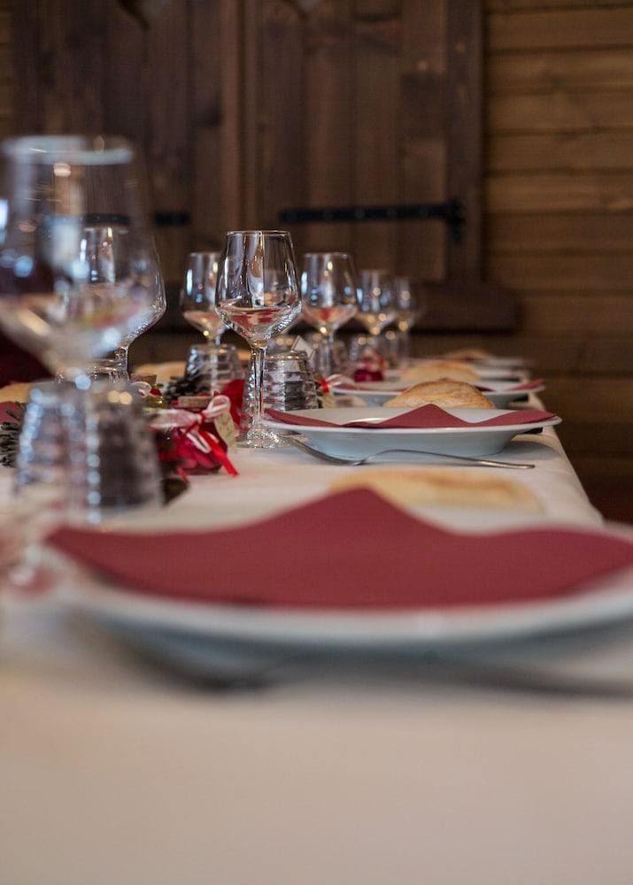 Le Loup Blanc Hotel in Uvernet-Fours