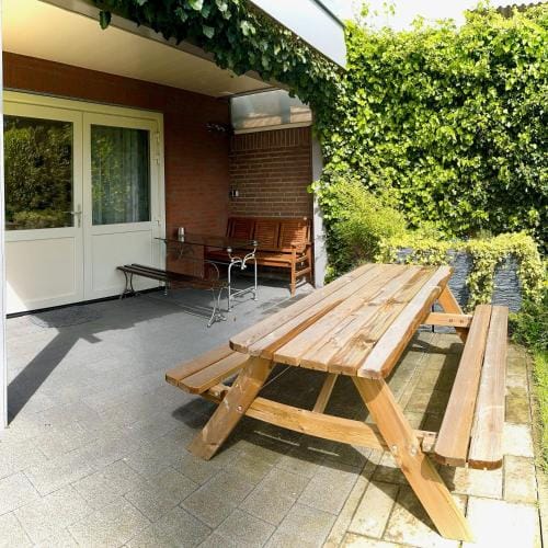 Rooi Bij de Knoptoren B&B Hotel in North Brabant (province)