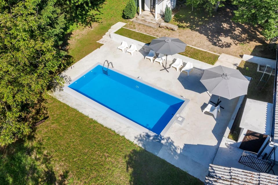Guest house Sara Latin Hotel in Lika-Senj County