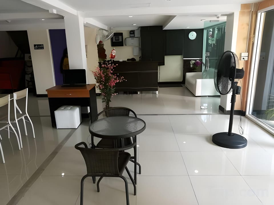 The Elegant Patong Hotel Hotel in Patong