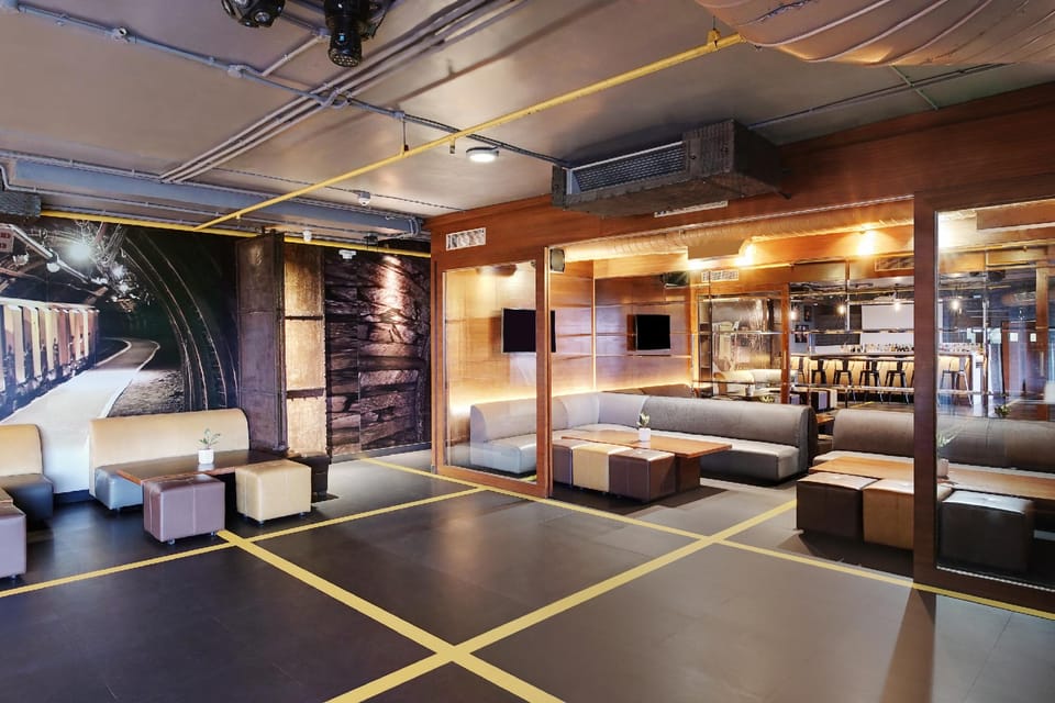 Bar/lounge