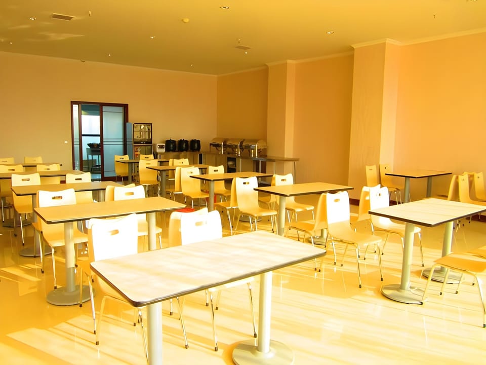 GreenTree Inn ShanDong JiNing WeiShan Lake International Wetland Park Business Hotel Hotel in Jiangsu