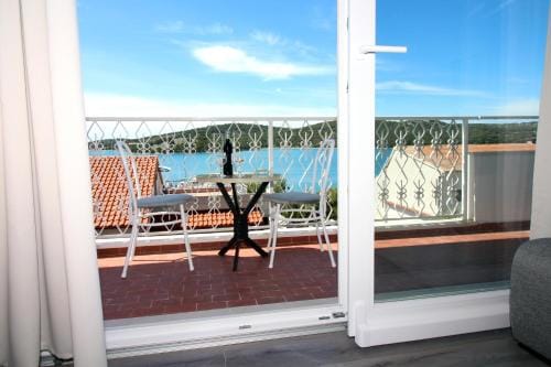 Guesthouse Mila Hotel in Tisno