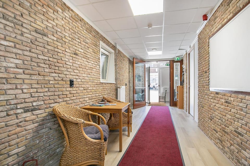 Tourist Travel Inn Hostel in Rotterdam