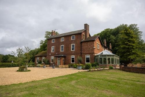 The Manners Hotel in South Kesteven District