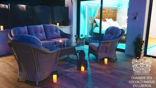 Cocon D'amour En Luberon - Chambre Spa a proximite de l'Isle sur la Sorgue Hotel in Provence-Alpes-Côte d'Azur