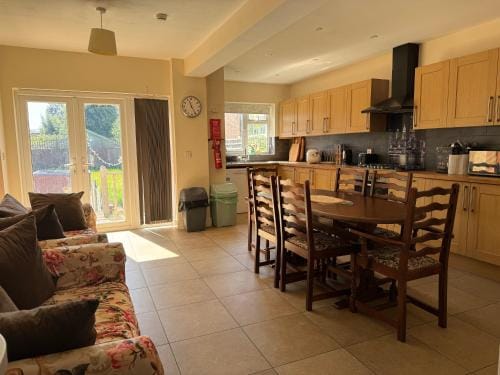 Oxford Ensuite Villa Park View Free Parking Six Large Rooms Very Rare Hotel in Oxford