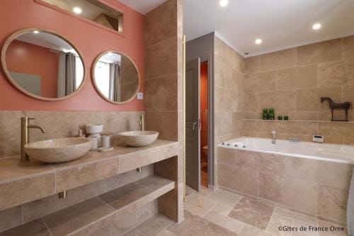 Le Prieure de Fougy Hotel in Normandy
