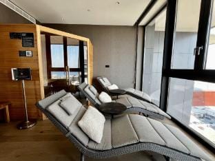 LIM - 2106 STAY ONLY Tower Suite Hotel in Germasogeia