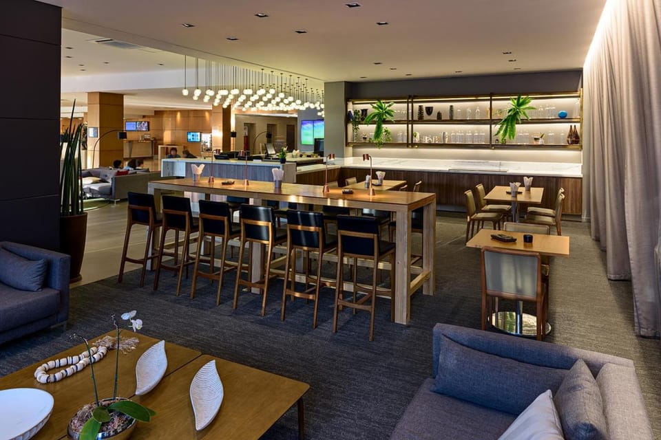 Bar/lounge
