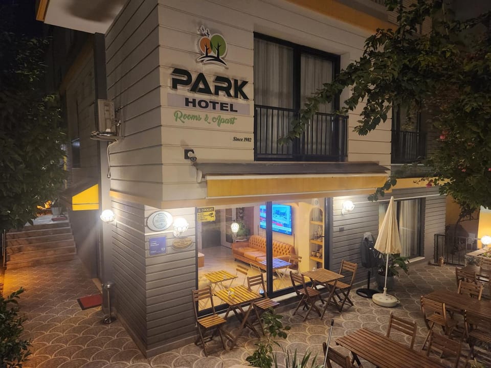 Park Hotel Rooms - Apart Hotel in Antalya