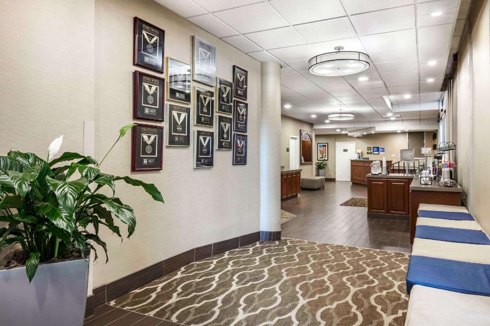 Comfort Inn Memphis Downtown Hotel in Mud Island