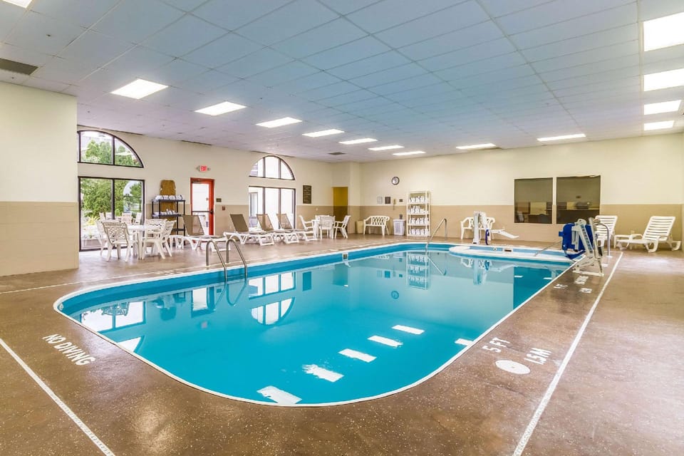 Quality Inn Dover Hotel in Ohio