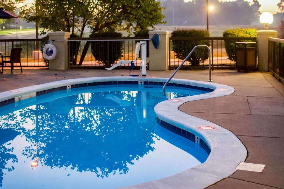 Quality Inn Clarksville - Exit 11 Hotel in Clarksville