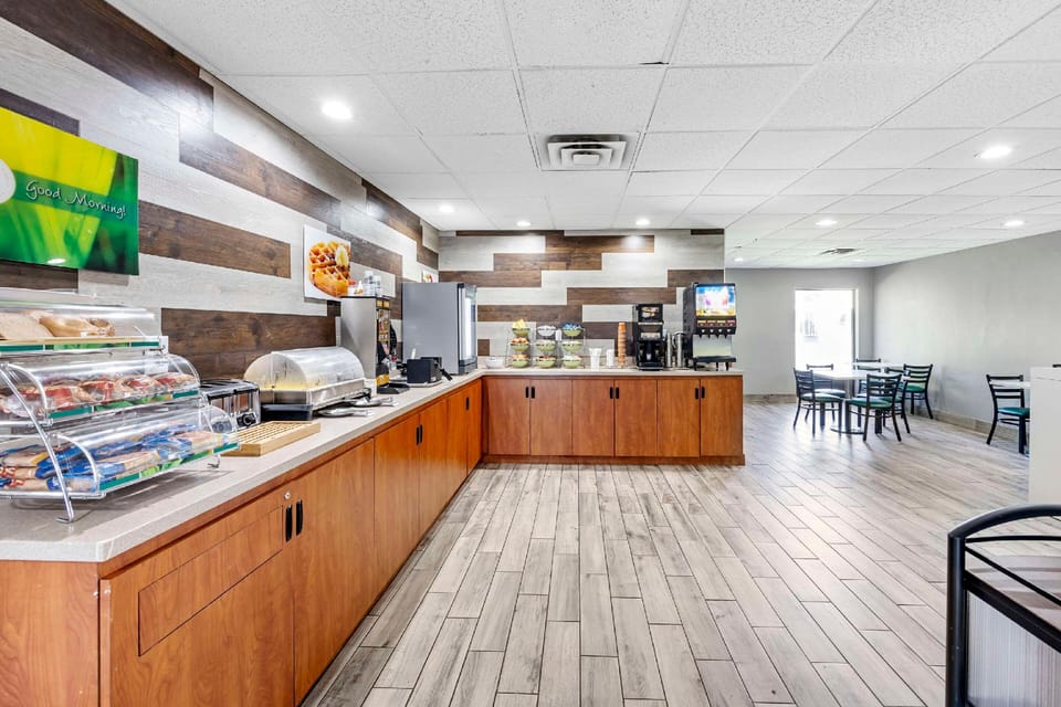 Quality Inn Clarksville - Exit 11 Hotel in Clarksville