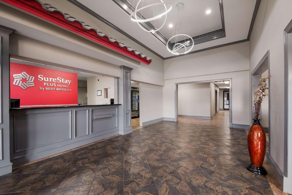 SureStay Plus by Best Western San Antonio North Hotel in San Antonio