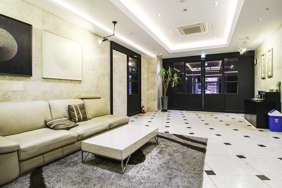 R Lee Suite Ganseok Hotel in Incheon